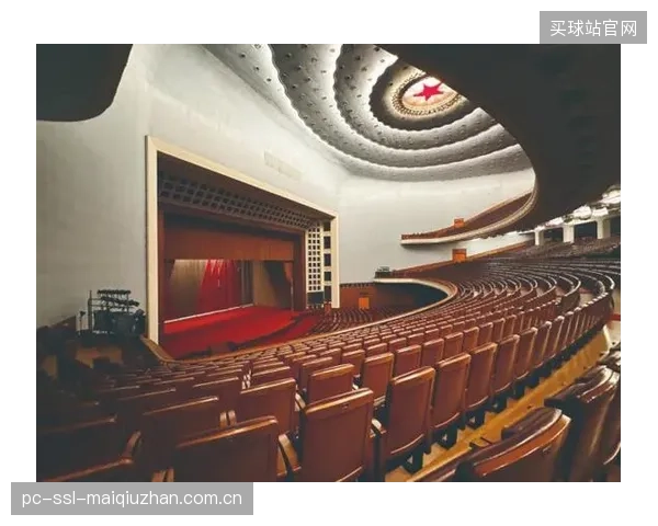 声学性能不再是美学设计的对立面,微穿孔共聚物板的出现让二者实现了高度统一 声学性能不再是美学设计的对立面,微穿孔共聚物板的出现让二者实现了高度统一